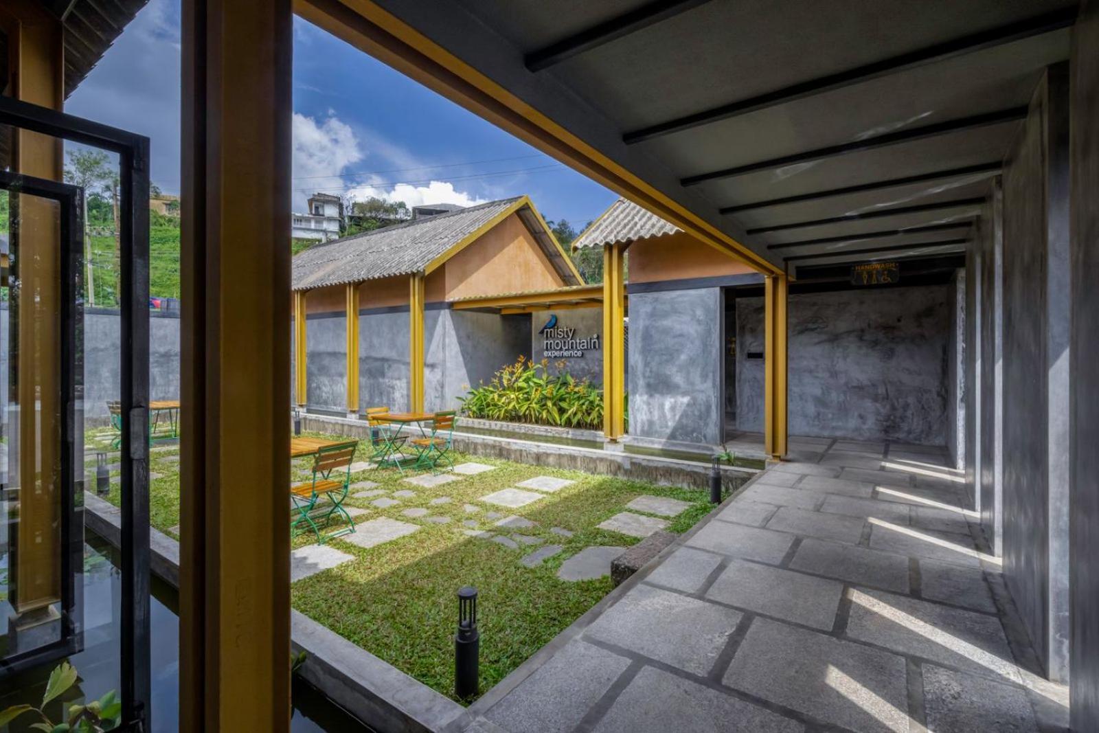 Misty Mountain Experience By Perfect Stays Pīrmed Esterno foto