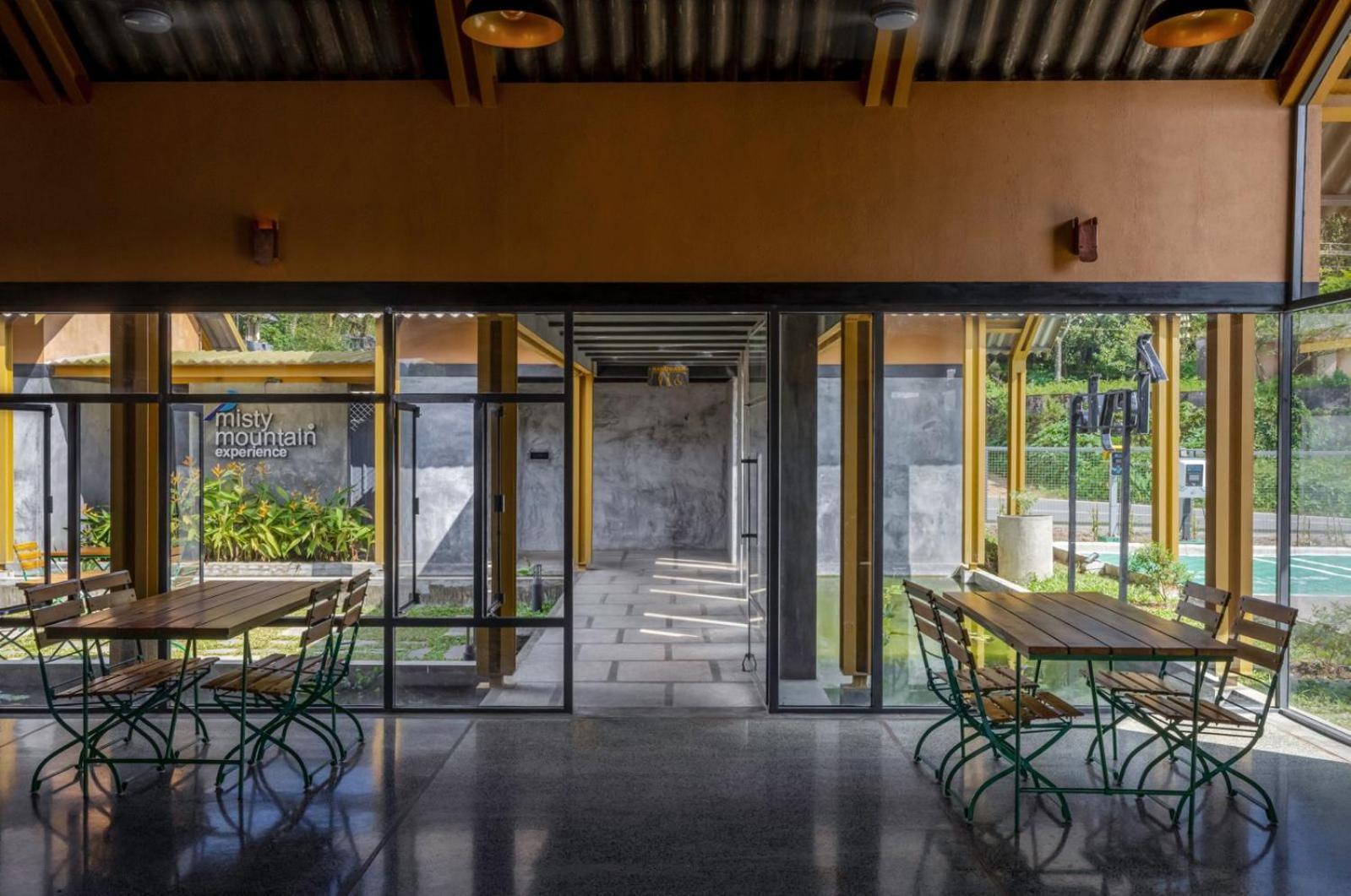 Misty Mountain Experience By Perfect Stays Pīrmed Esterno foto